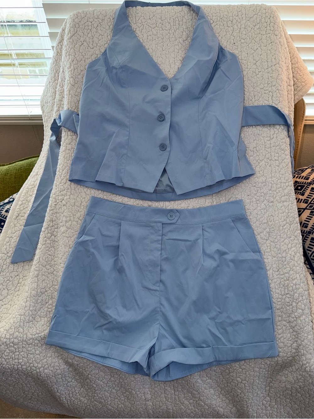 Sleeveless V-Neck Button Vest and Shorts Set - Light Blue - Picture 3 of 8